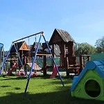Stozek, 50 M Od Term I Wyciagow Narciarskich Bed & Breakfast