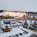 Stozek, 50 M Od Term I Wyciagow Narciarskich