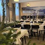 Stozek, 50 M Od Term I Wyciagow Narciarskich 3*
