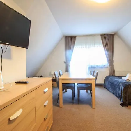 Stozek, 50 M Od Term I Wyciagow Narciarskich Bed & Breakfast Bialka Tatrzanska