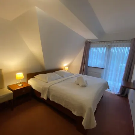 Stozek, 50 M Od Term I Wyciagow Narciarskich Bed & Breakfast Białka