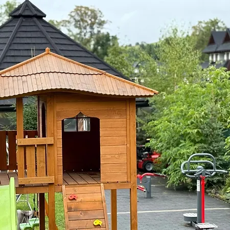 Stozek, 50 M Od Term I Wyciagow Narciarskich 3*